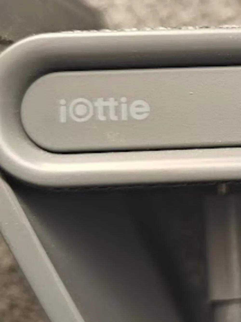 iOttie Wireless Fast Charging Stand PREOWNED CHWRIO104GR Qi Fast Charger